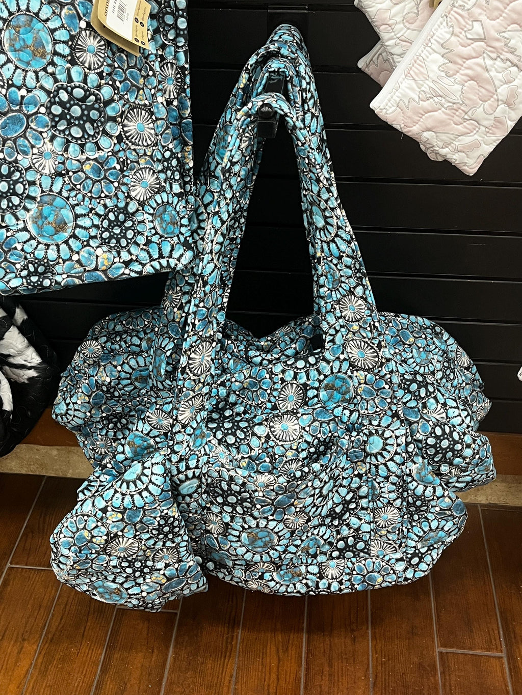 Buc-ee’s Turquoise Gems Quilted Western Boot Bag