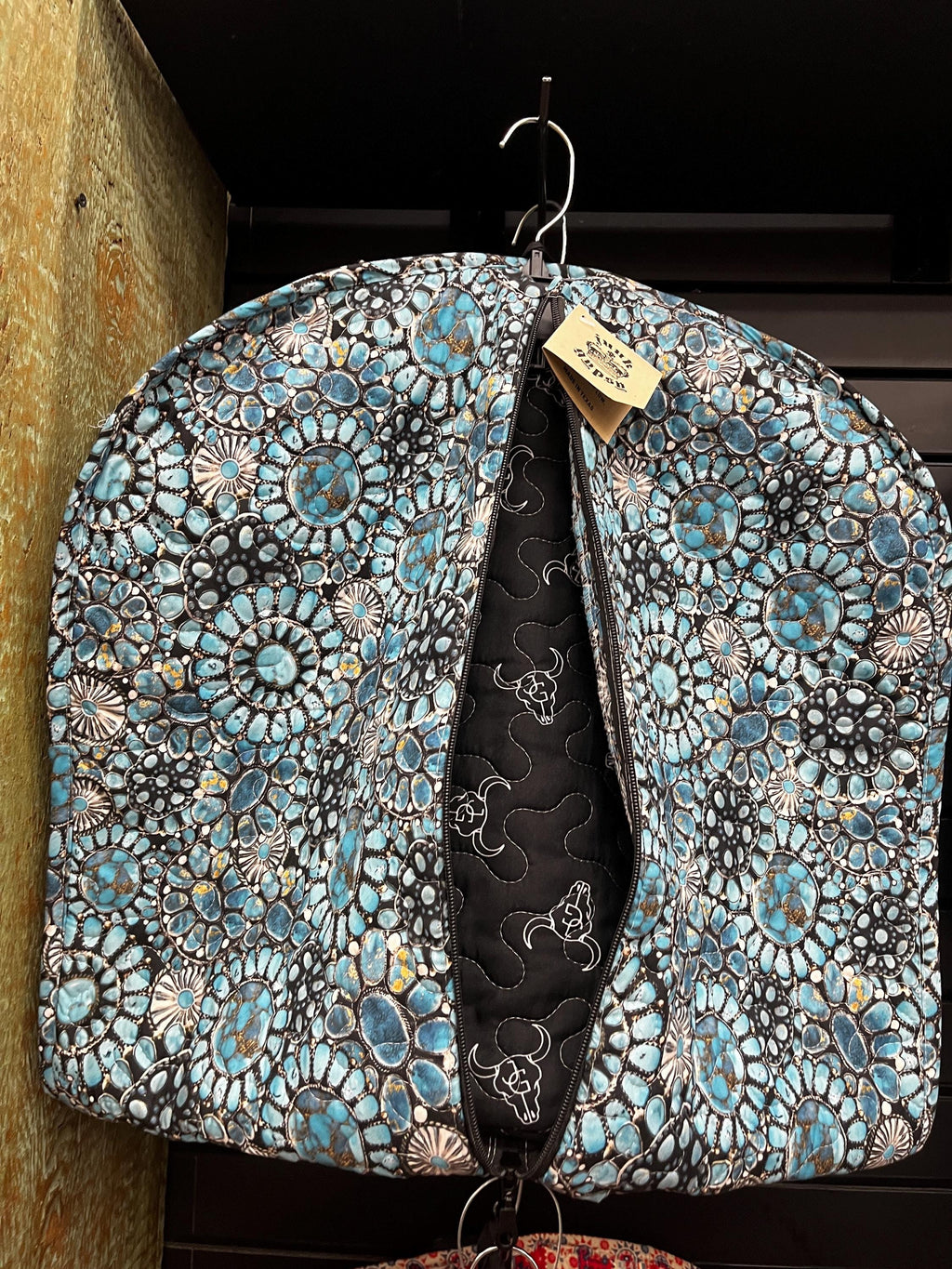 Buc-ee’s Turquoise Gems Quilted Western Boot Bag