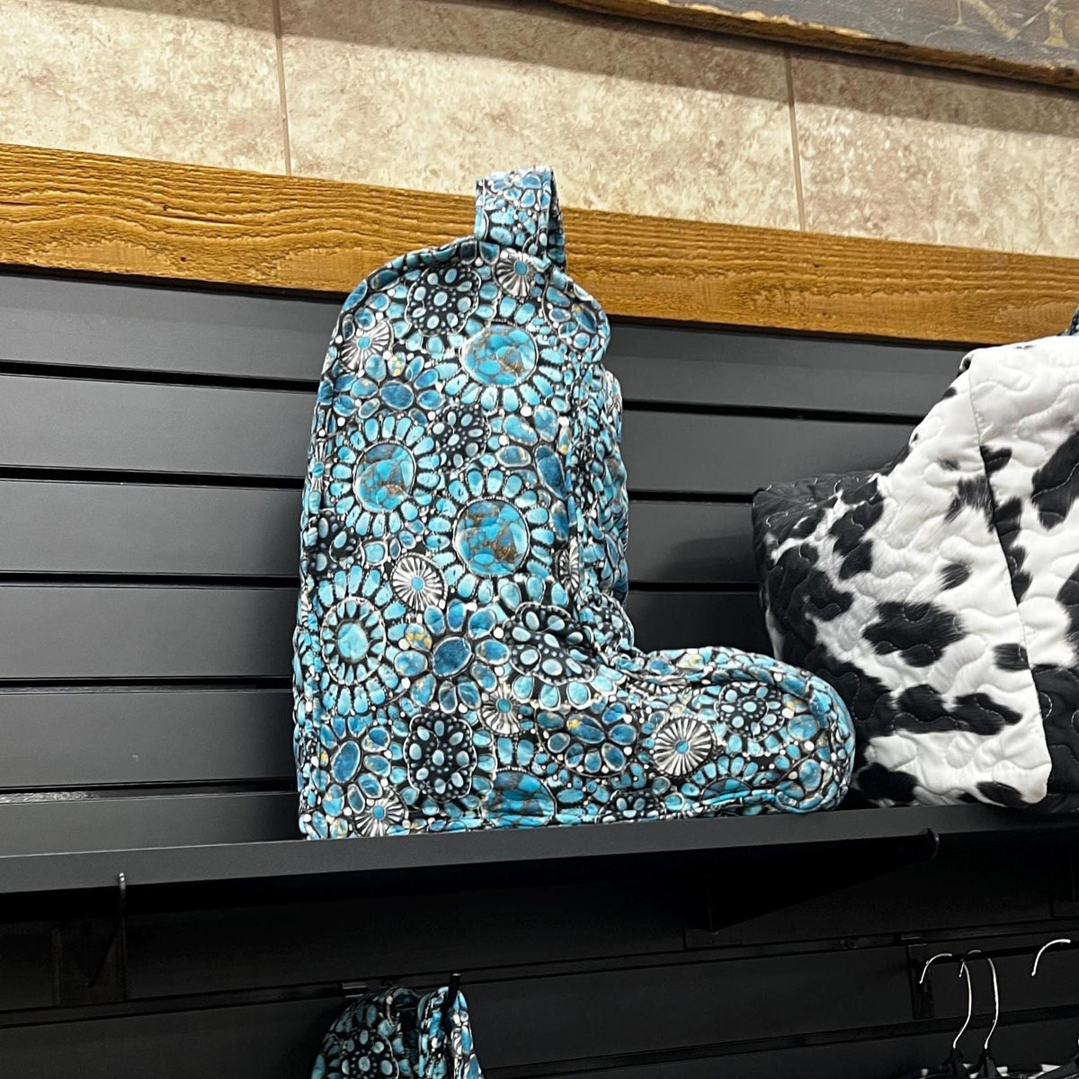 Buc-ee’s Turquoise Gems Quilted Western Boot Bag