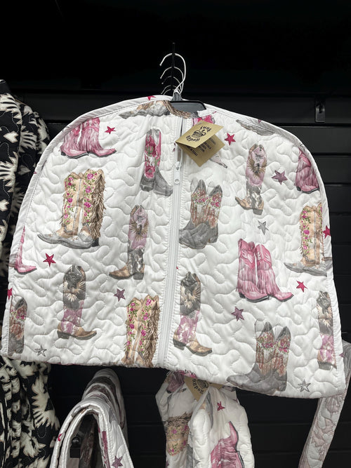 Buc-ee's Quilted Western Boot Bag, Pink Cowgirl Boots Print