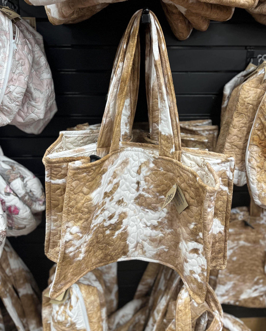 Buc-ee's Quilted Western Boot Bag, Palomino Paint