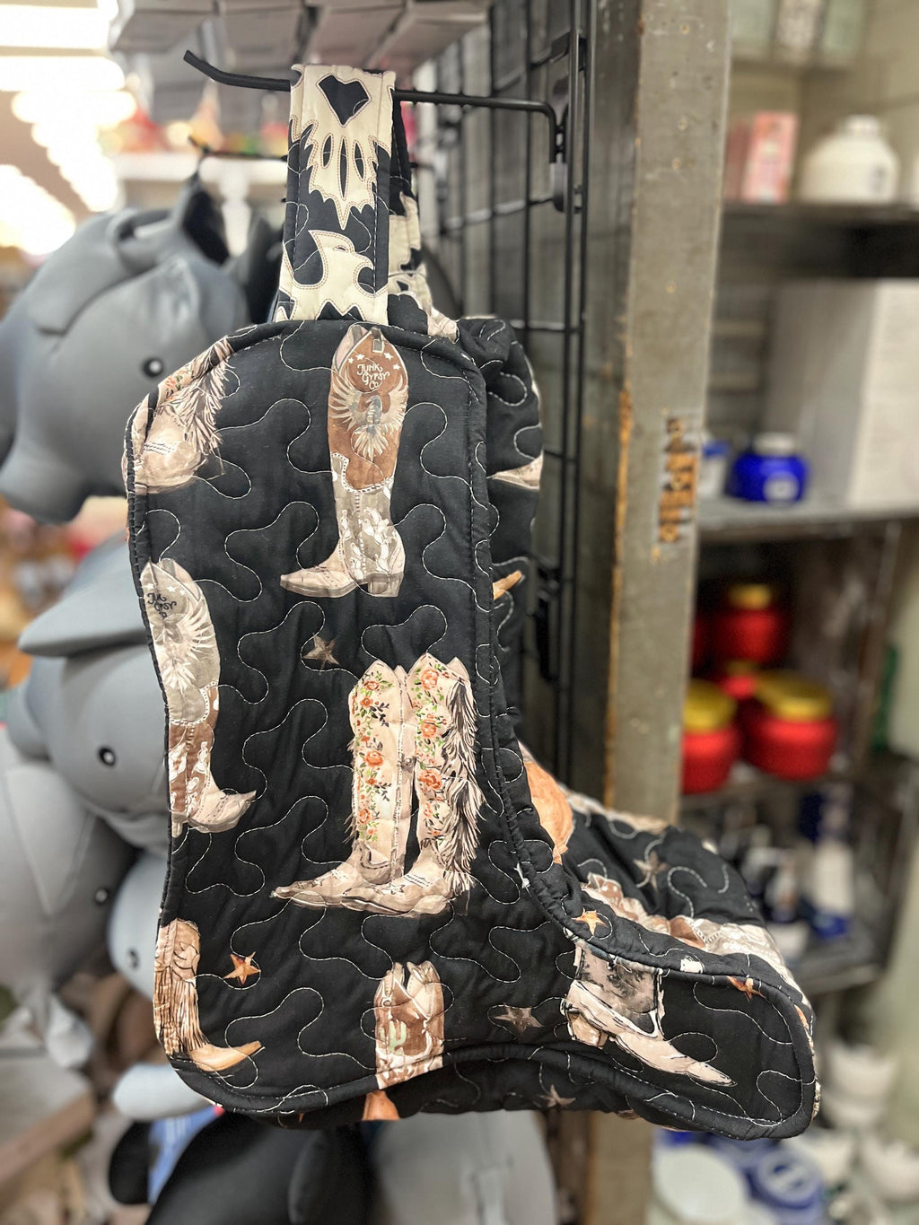 Buc-ee’s Quilted Western Boot Bag, Cowgirl Boots Print